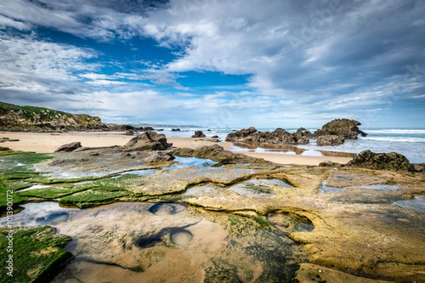 Fototapeta Low tide in the Cantabrian Sea