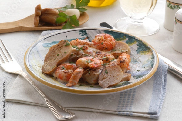 Fototapeta Sformato di scampi e porcini - Secondi di pesce del Veneto