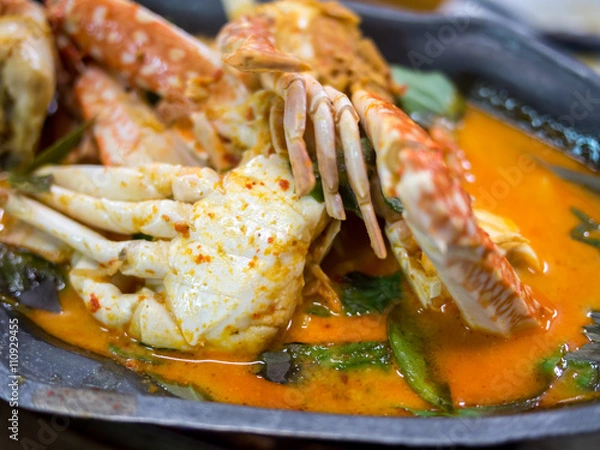 Fototapeta curry crab with coconut milk