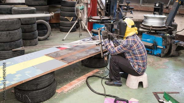 Fototapeta Welder  making aluminum rack