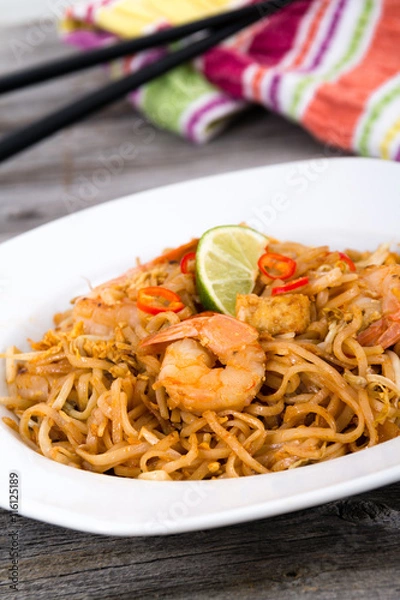 Fototapeta Shrimp Pad Thai