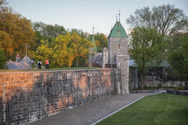 Fototapeta The stone fortification wall that surrounds old Quebec City is over 4.5 km long