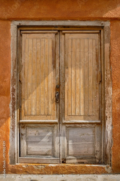 Fototapeta Puerta de un antiguo negocio cerrado, Cintruénigo, Navarra, España