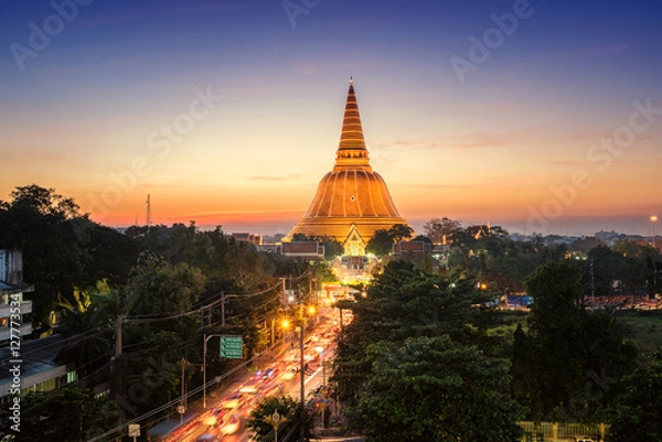 Fototapeta Golden pagoda Phra Pathom Chedi sunset of Nakhon Pathom province, Asia, Thailand