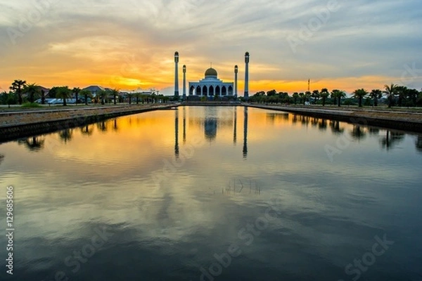 Fototapeta Sunset at Mosque in thailand