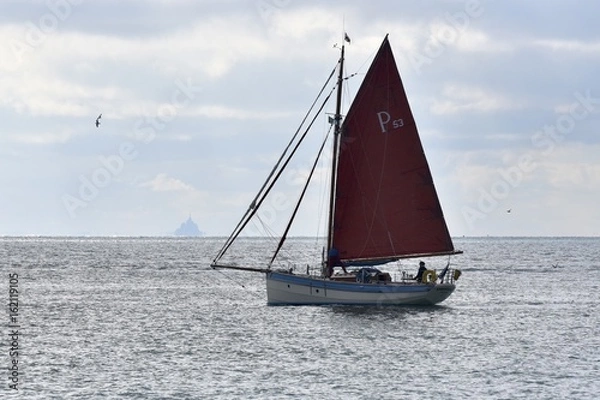 Fototapeta vieux bateaux en navigation