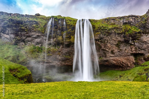 Obraz Seljalandsfoss waterfall of Iceland