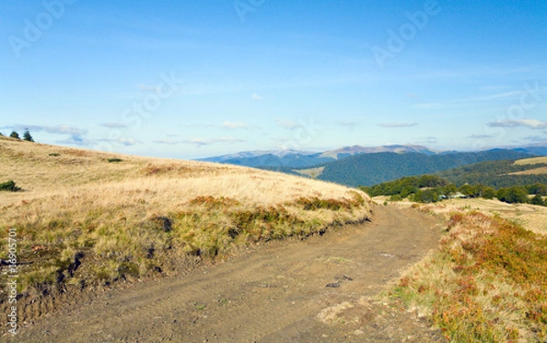 Fototapeta autumn mountain road view