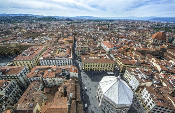 Fototapeta cityscape of Florence - old town with cathedral church Santa Maria del Fiore at sunny day, Florence, Italy