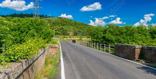 Fototapeta Beautiful colors of Tuscany. Spring in the countryside, Italy