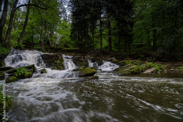 Fototapeta Riesen Wasserfall in der Selke im Harz 