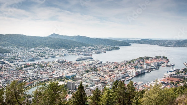 Fototapeta Overlooking the city