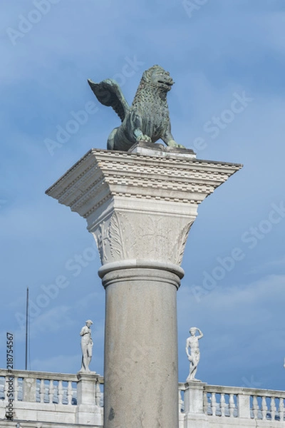 Fototapeta Ancient column in front of Palazzo Ducale (Doge's Palace) near San Marco Basilica. Venice, Italy. Venice