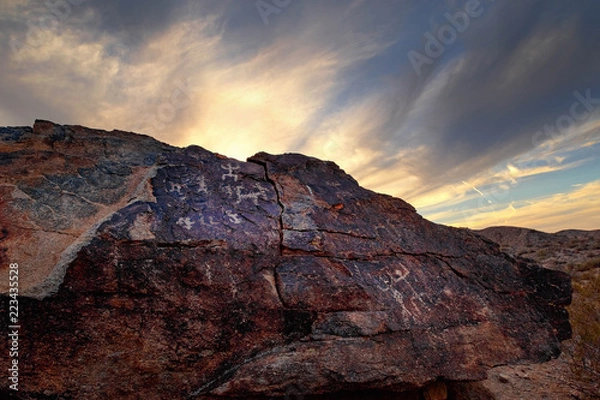 Obraz Petroglyps/hohokam rock art in the sonoran desert, Arizona