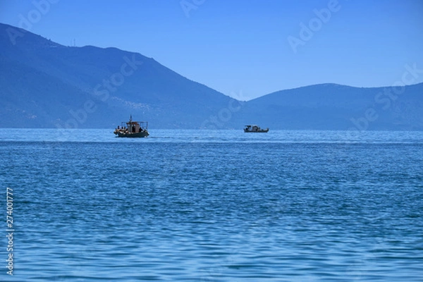 Fototapeta Blaue Stunde, Fischerboote, Griechenland