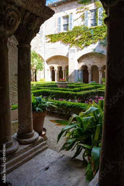 Fototapeta St Remy de Provence, Bouches du Rhone, France, 11.05.2019. Yard in  the monastery of St. Paul de Mausole.