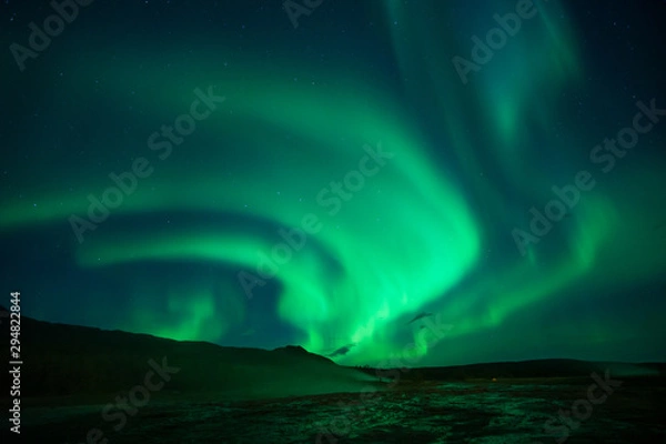 Fototapeta Northern lights at the Geysir Srokkur Iceland