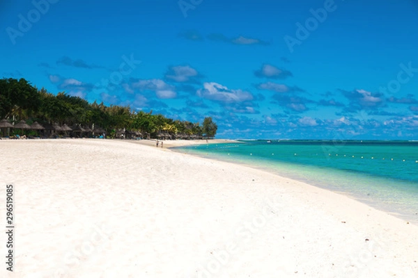 Fototapeta Tropical beautiful beach with ocean and sky