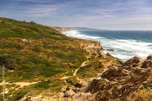 Fototapeta Sweeping Landscape View of Torrey Pines State Park and Southern California Pacific Ocean Coastline north of San Diego