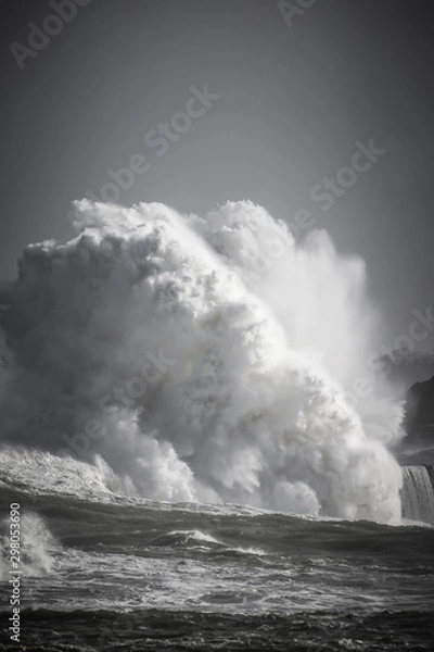 Fototapeta Tempête, vagues puissantes, grosse houle, submersion