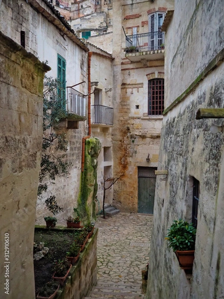 Fototapeta A day of vacation in the ancient city of Matera in Italy