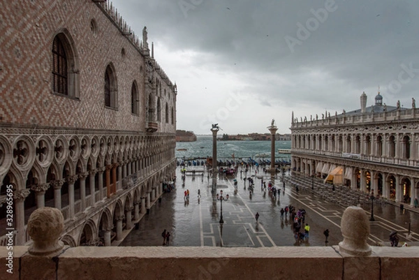 Fototapeta The St. Mark's Square in Venice during Bad Weather and High Tide, Venice/Italy