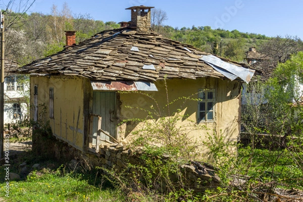 Fototapeta Old houses at historical village of Staro Stefanovo, Bulgaria