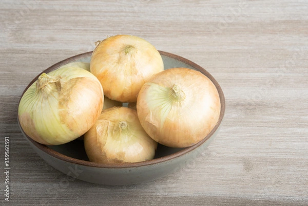 Fototapeta Authentic Sweet Southern White Onions On A Ceramic Bowl