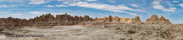 Fototapeta panorama of rock formations at badlands national park