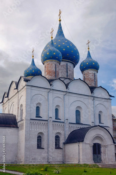 Fototapeta Nativity (Rozhdestvensky) cathedral (early XIII century). Suzdal town, Vladimir Oblast, Russia.