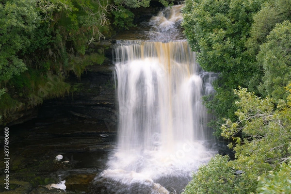 Fototapeta Lealt falls on the Isle of Skye, Scotland. Beautiful collection of many smaller falls flowing in different directions in gorge