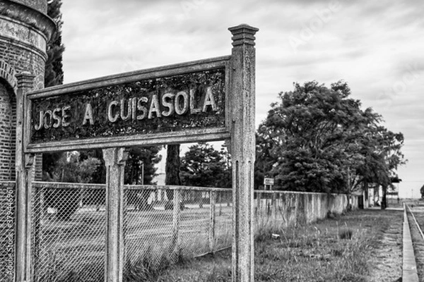 Fototapeta estacion de pueblo pampeano, argentina