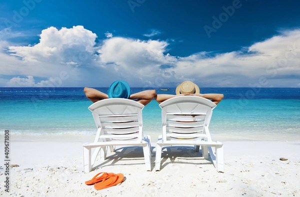 Fototapeta Couple on a beach