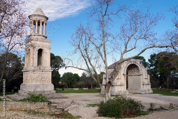 Fototapeta Entrée du site de Glanum