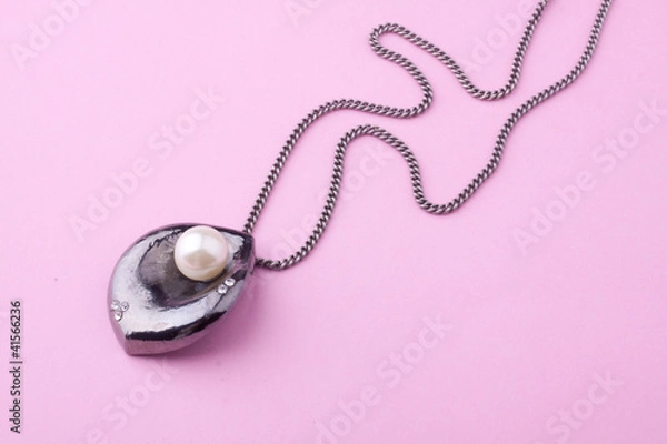 Fototapeta pearl necklace