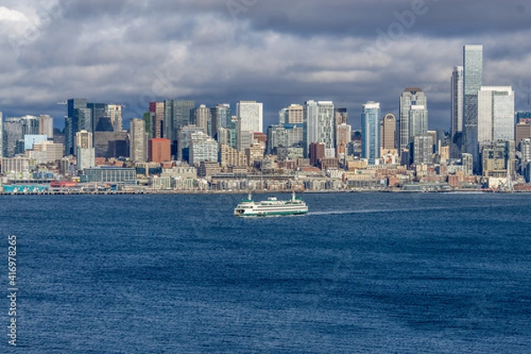 Fototapeta Ferry And Seattle Skyline 4