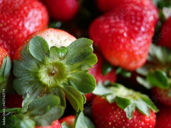 Fototapeta strawberries on the table