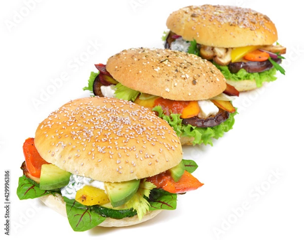 Fototapeta Vegetarische Hamburger mit Gemüse - Fast Food fleischlos, Freisteller