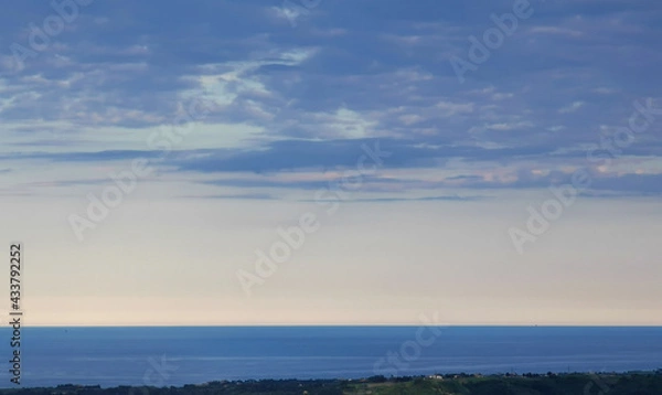 Fototapeta Mare Adriatico visto dall’alto delle colline al tramonto