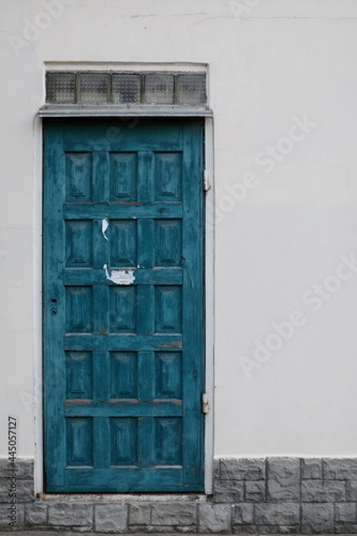 Fototapeta detalised aesthetic old blue wooden door