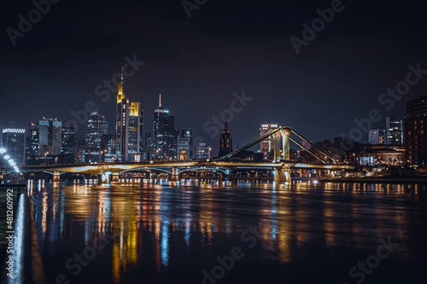 Fototapeta Frankfurter Skyline bei Nacht