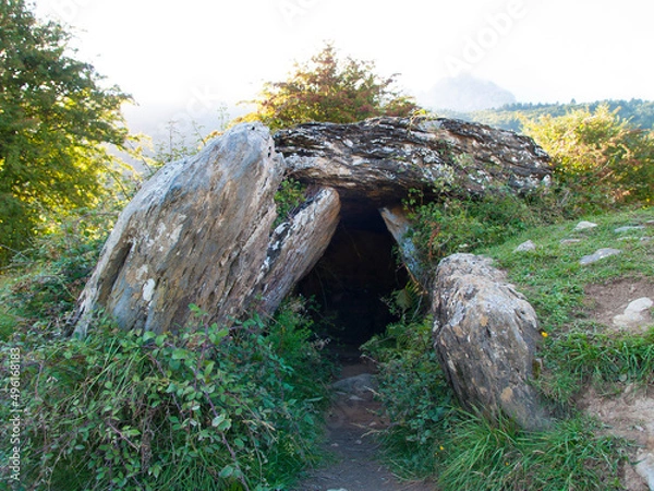 Fototapeta Dolmen megalítico Basque Country