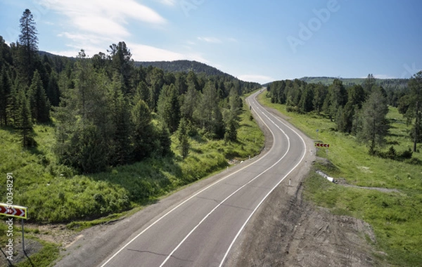 Fototapeta Aerial photo of Chui tract or Chuya Highway near Seminsky mountain pass.