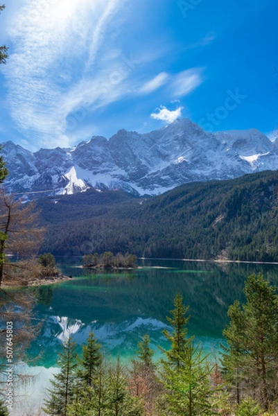 Fototapeta Eibsee with its mountain scenery (Bavaria, Germany)