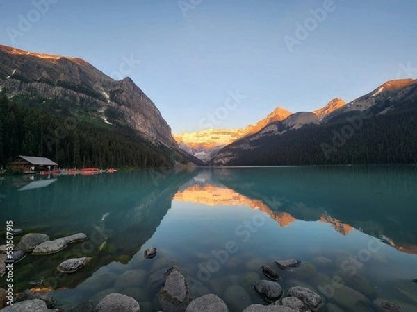 Fototapeta View of Lake Louise, Alberta, Banff National Park, Canada