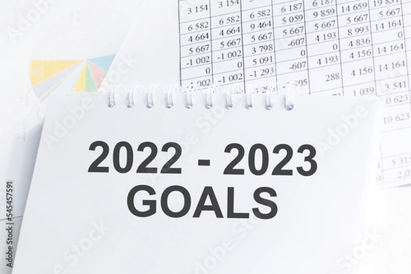 Fototapeta 2022-2023 goals inscription on a notebook on an office desk, a business concept