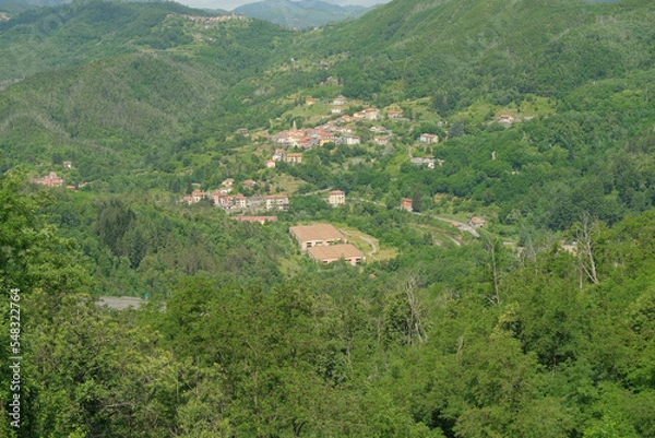 Fototapeta Panorama sulla Val di Vara dal Santuario di Nostra Signora di Roverano, in Liguria.