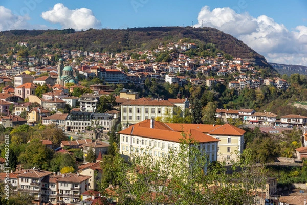 Fototapeta Panoramic view of city of Veliko Tarnovo, Bulgaria