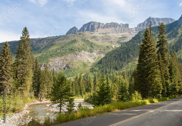 Fototapeta Driving Through Glacier National Park