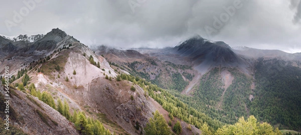 Fototapeta Parc du Queyras, Hautes Alpes, France. Vue du col Tronchet